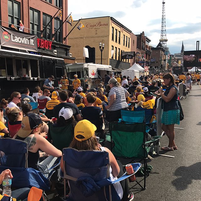 What a great game last night! 50k raving @predsnhl fans and some great food trucks. #gopreds #nonstop #stanleycup #nashville #nashvillepredators #win #nashvilleculture #foodtruck  #laofood #laovinit