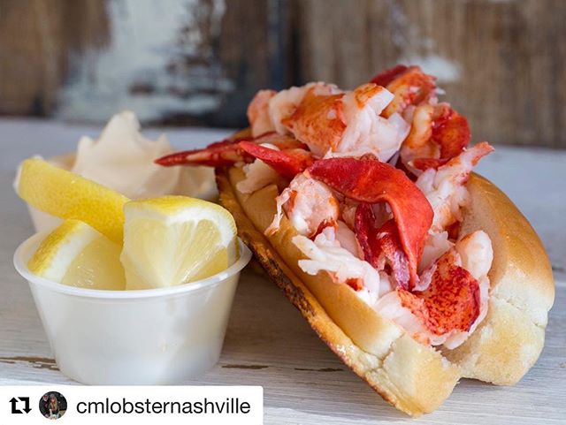 #Repost @cmlobsternashville
・・・
Lobster rolls!
•
• #foodtrucks615